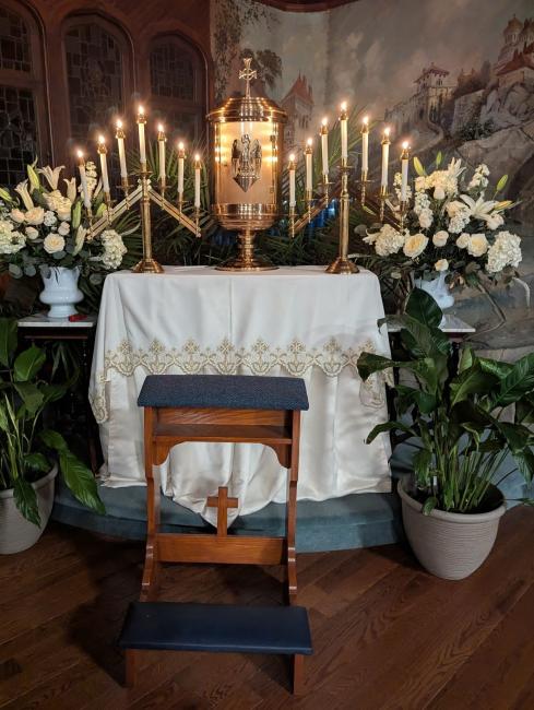 Holy thursday altar